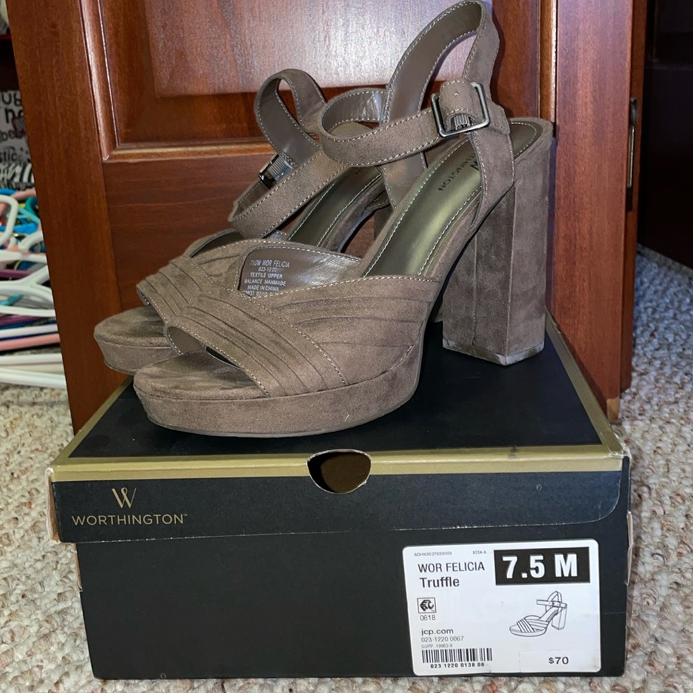 Worthington Felicia Platform Heel